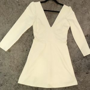 Cooperative plunge 3/4 sleeve ivory cocktail dress Size M